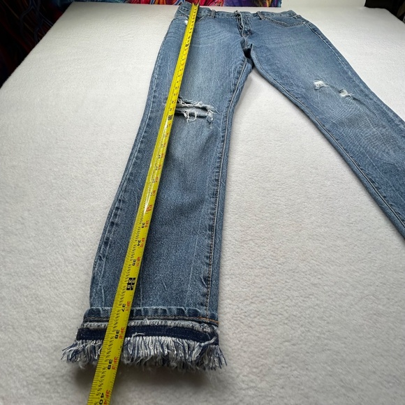 Code Bleu Women's Size 8 Distressed Jeans Pants Blue - Picture 11 of 16